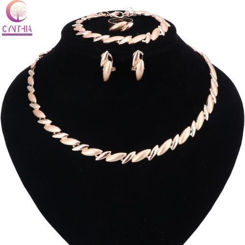 Fashion Dubai Necklace Earring Jewelry Set Gold Color Nigerian Wedding African Beads Jewelry Sets Parure Bijoux Femme