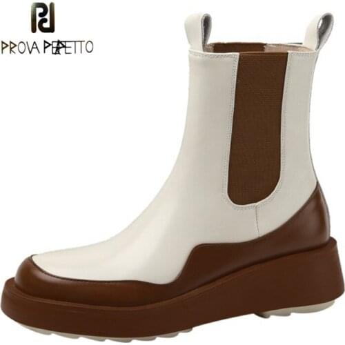 Autumn and Winter New Retro Cowhide Color Matching Fashion Round Toe Mid-heel Sleeve Platform Platform Short Boots Women