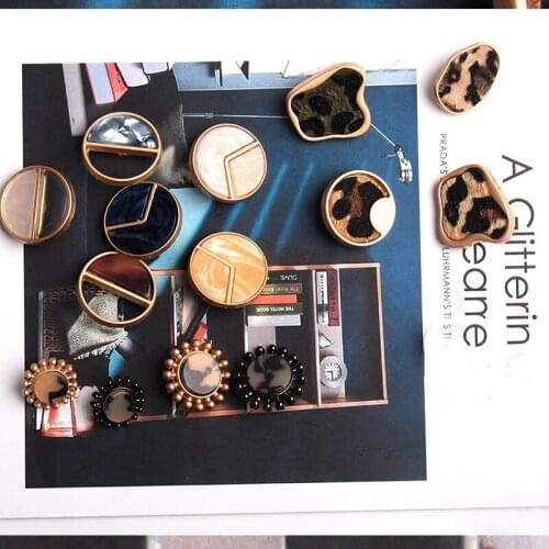 5pcs Metal Round shaped half hollowed glass high grade personalized Leopard Print button Botones Women Dress Sewing