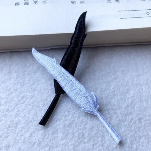 100pcs/lot Vintage Embroidery Patches Black White Feather Backpack Clothing Decoration Accessory Diy Iron Heat Transfer Applique