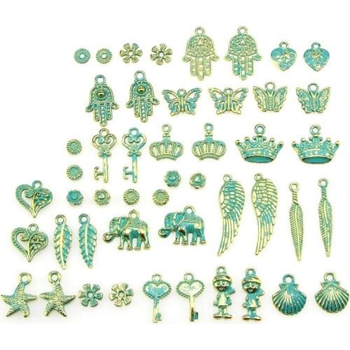 50pcs Wholesale Retro 50pcs Bulk Lots Mix classic Charm Pendants Jewelry DIY Hot Sale