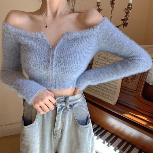 2021 Winter New Arrival Short Type A word Shoulder Knitwear Women Slim Slash Neck Cardigan Coat with Zipper