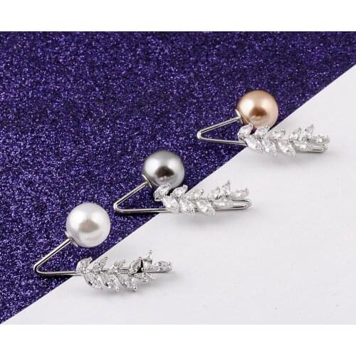 1PC Exquisite Peacock Swan Collar Pin Leaf Zircon Brooches Creative Pearl Flower Zircon Brooch Womens Cloth Accessoires Gift