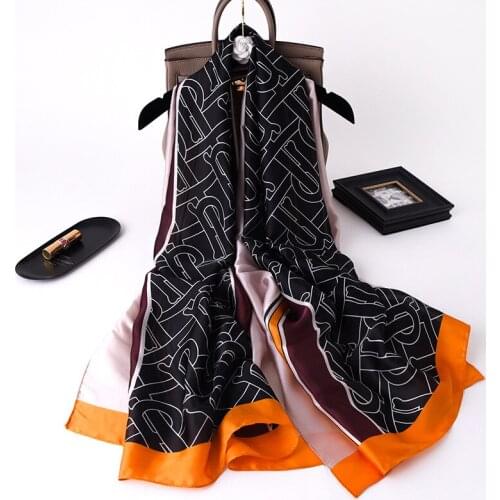 2021 Lady Foulard Neck Scarves Summer Bandana Silk Scarf New Print Beach Towel Pashmin Korean Designer 180X90CM Shawl And Wrpas