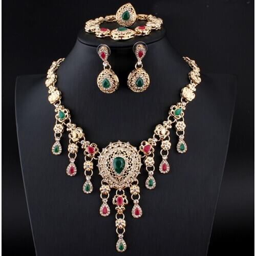 Indian Womens Jewelry Aesthetic Necklace Set Fashionable Earrings 2021 New Wedding Accessories Womens Ring Bracelet 4 Pieces