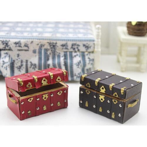 1:12 Dollhouse Miniature Vintage Treasure Chest Wood Case with Leather and Golden Holder Furniture Accessories
