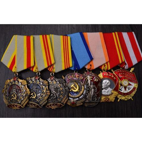 WW2 World War II Soviet USSR Union Labor Glory Medal Of Honor CCCP Medals Badge