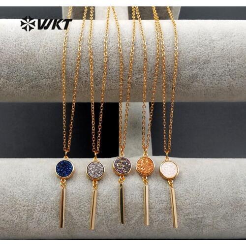WT-N1092 Wholesale Natural A-gate Stone Pendant Plating O Shape Chain Plated Titanium Round Shape With Gilt Long Strip Necklace