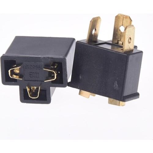 High Quality 3Pin H4 Car Connector Plug H4 Auto Holder Plug 7.8mm Lamp Plug Bulb Socket