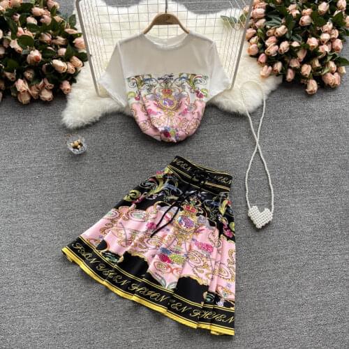 Small man suit female summer dress 2021 new short-sleeved T-shirt female design sense niche printed skirt two-piece set
