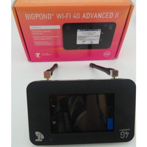 Original packag netger AC790S 4g cat6 300 mbps mobile hotsp con touch screen router (plus antenn)