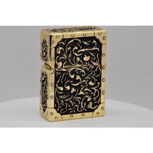 Zorro Traditional Metal Kerosene Grinding Wheel Lighter Personality Creativity Retro Heavy Armor Igniter Available Three Colors