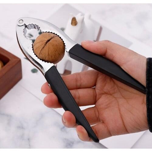 Creative Nut Walnut Clip Black Glue Handle Crab Forceps Kitchen Nutcracker Sheller Clip Tool Clamp Plier Cracker Pecan Hazelnut