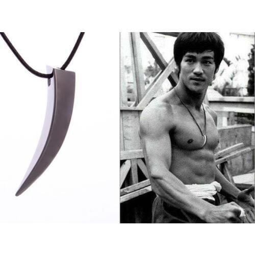 Fashion men stainless steel Wolf Spike Bones pendant necklace long animal vintage jewelry woman At least $15(can mix. order)B321