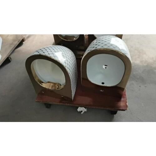 SP White Ceramic Gold line plaid Flower Bathroom Luxury Toilet for Hotel Villa