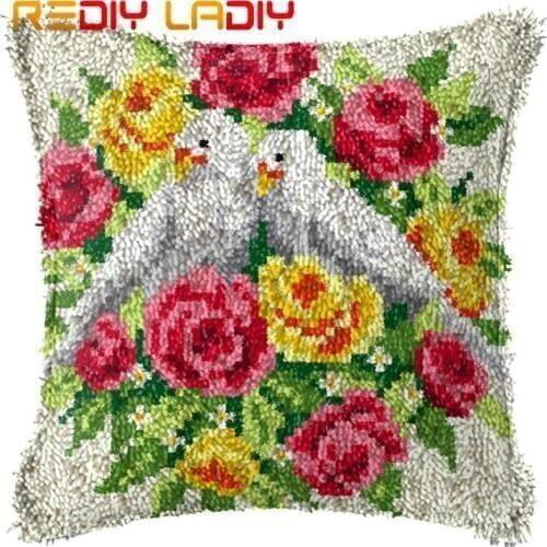 Latch Hook Cushion Pigeon Rose Pre-Printed Canvas Cushion Front Acrylic Yarn Crochet Pillow Case Kits Sofa Bed Pillow Home Decor