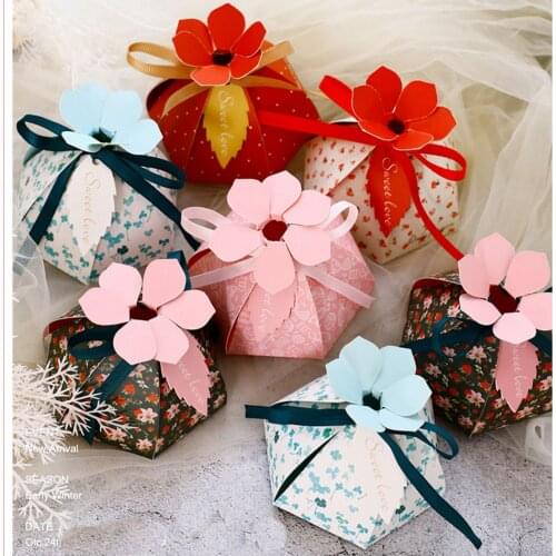 New Multicolor 6 Leaf Petal Candy Paper Favor Box Gift Bags Wedding Favors and Gift Boxes for Wedding Baby Shower Party Supplies