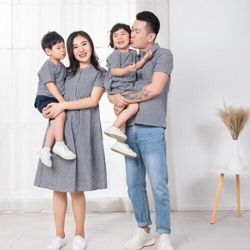 Summer Family Matching Outfits Mother Daughter Short Sleeve Dresses Father Shirt Son Boys Plaid Shirt T-shirt Vacation Clothes