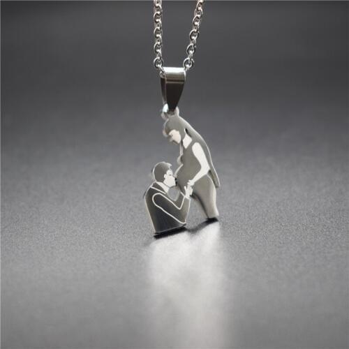 Pregnant Woman Necklaces Cute Stainless Steel Dad Kiss Mom and Baby Pendant Necklaces Pregnant Woman Jewellery Family Jewellery