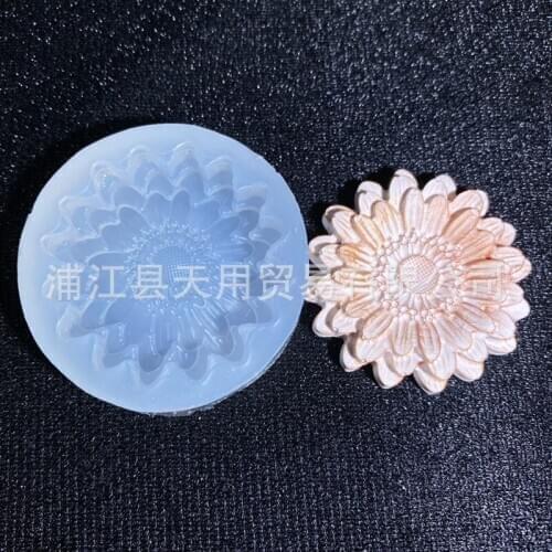 DIY Crystal Drop Mold Set Car Accessories Sunflower Daisy Sunflower Shape Silicone Mold 15-1084