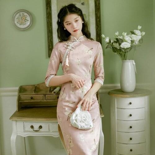 Cheongsam Qipao Chinese Dress Velvet Traditional Mid-Long Girls Chinese Retro National Embroidery Qipao Modern Women Dress Pink