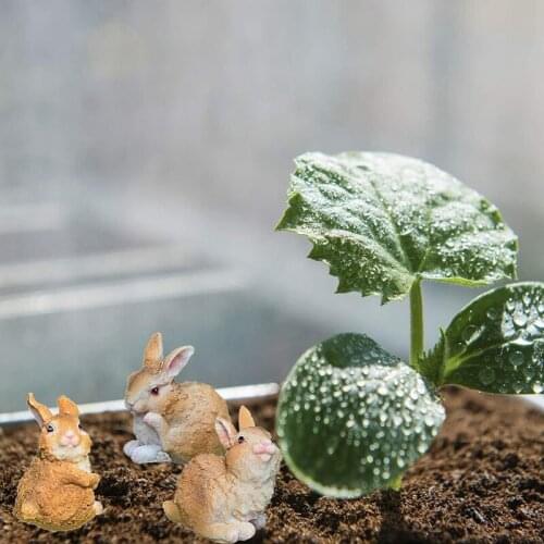 6Pcs Bunny Garden Ornaments Mini Resin Figurines Rabbits Holding Carrots Outdoor Mini Landscape Garden Decoration