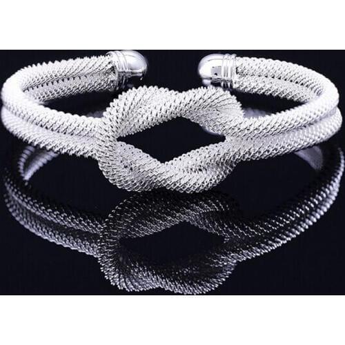 Exquisite selling jewelry wholesale Korean fashion fashion jewelry silver knotted net bracelet