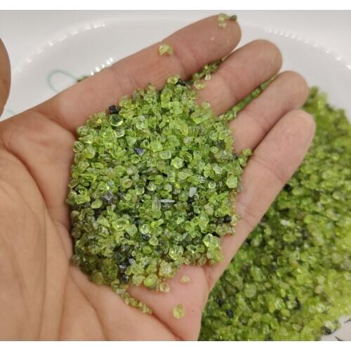 Natural Peridot Olivine Quartz Crystal Stone Rock Chips Lucky Healing natural stone mineral Health Decoration Furnishing article