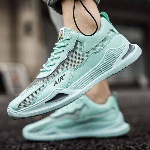 2021 summer new breathable hollow mens shoes Korean sports casual shoes reflective mesh shoes wholesale mens fashion shoes