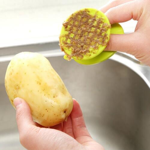 1PC Plastic Potato Peeler Fruit Vegetable Cleaning Brush Kitchen Gadgets Multi-functional Household Kitchen Appliances
