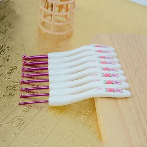 8pcs/set Chinese Style Retro Floral Print Plastic Handle Aluminum Crochet Hooks Knitting Needles Crafts Weaving Tool