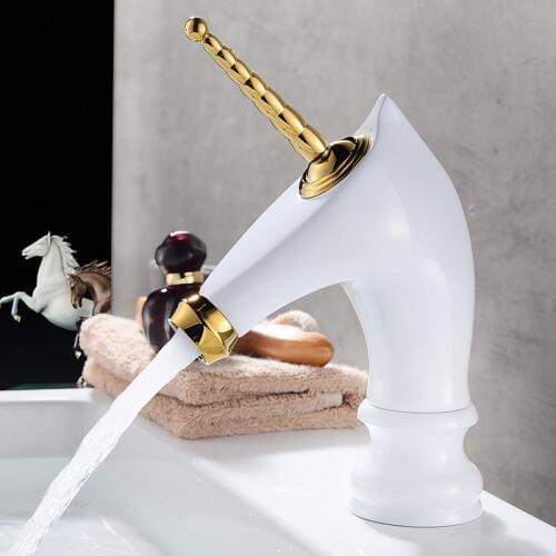 Basin Faucet Brass Sink Mixer Tap Hot & Cold Waterfall Bathroom Faucet Single Handle Deck Mounted Lavatory Crane Horse Shape