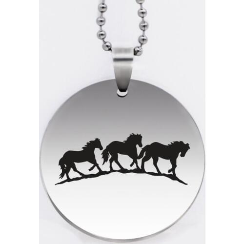 Ufine jewelry 3 jogging horse pendant army card round disc stainless steel customed necklace N4538