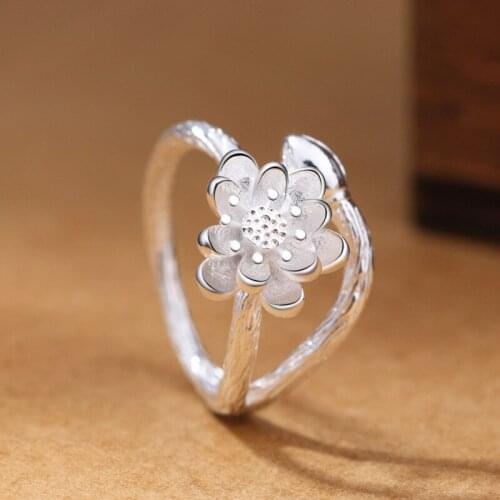 New Trendy Charm Lotus Flower Rings For Women Men Boho Knuckle Party Rings Punk Cocktail Jewelry Girls Gift anillos bijoux