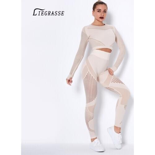 Seamless Gym Clothing Women Yoga Set Mesh Hollow Out Fitness Workout Sets Long Top and Athletic Legging Womens Sportswear Suit