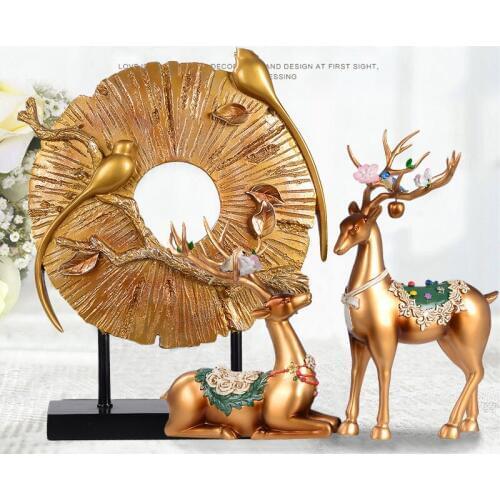 European Creative Resin Deer Statue Home Decoration Hotel Living Room Fengshui Desk Ornaments Crafts Wedding Gift Accessories