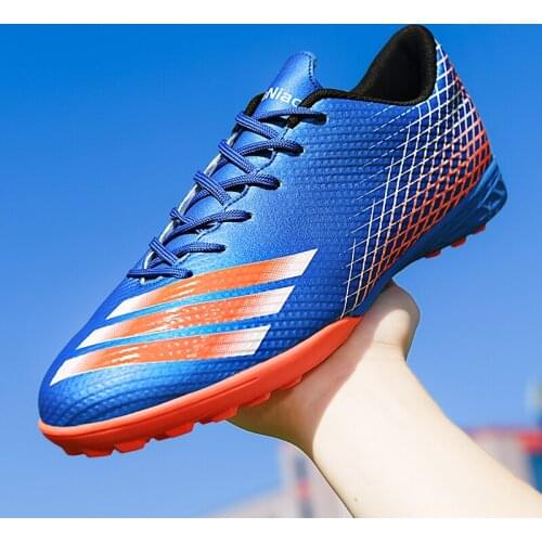High quality broken nail football shoes outdoor training football shoes sports shoes ultra-light non-slip sports turf football s