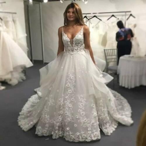 Lace Wedding Dresses 2020 A Line Spaghetti Strap V Neck Backless Boho Wedding Gowns Bead Lace Appliques Gowns for Bride