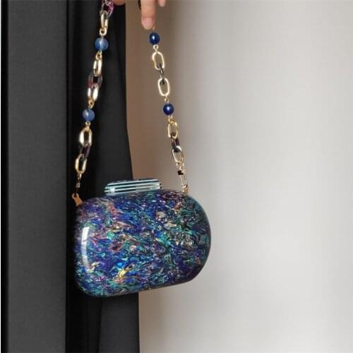 【wander lamar 】2021 fashion new design acrylic shell color iridescent clutch evening bags ladies for woman