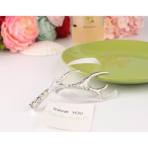 2017 new arrivel antler shaped beer bottle opener Silver color antler metal opener Creative wedding souvenirs and gifts