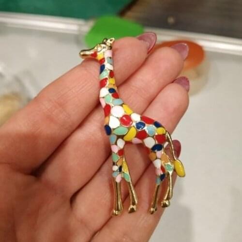 Giraffe Brooches for Women Cute Animal Brooch Pin Fashion Jewelry Gift For Kids Exquisite Broches