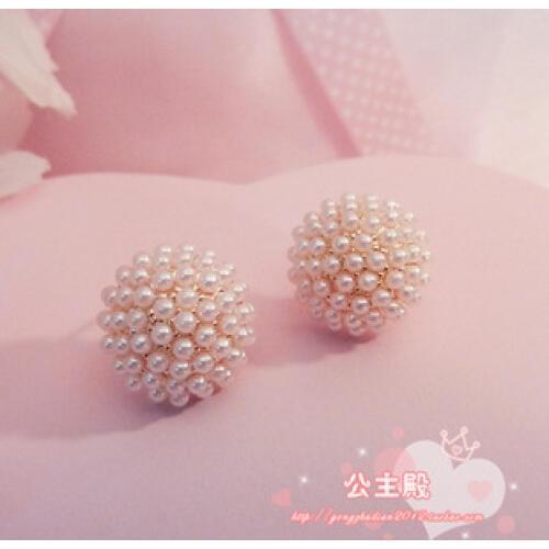 Classic Statement Big Pearl Earrings Womens Ear Clip on Earrings Without Pierced Ear Cuff Party Wedding Jewelry