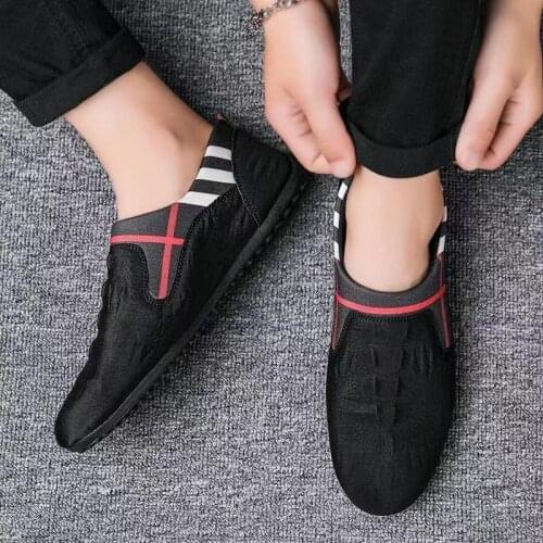 New fashion Men Flats Light Breathable Shoes Shallow Casual Shoes Men Loafers Moccasins Man Sneakers Peas Zapatos Hombre Shoes