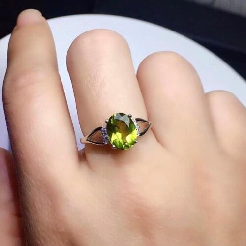 New Fashion Peridot Silver Ring for Party 7mm*9mm Natural Peridot Ring Solid 925 Silver Peridot Jewelry Silver Crystal Ring