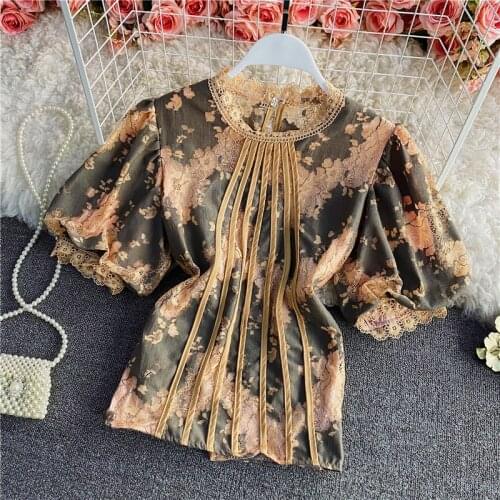 Puff sleeve tops womens 2021 new summer lace lantern sleeve fashion round neck lace shirt fashion