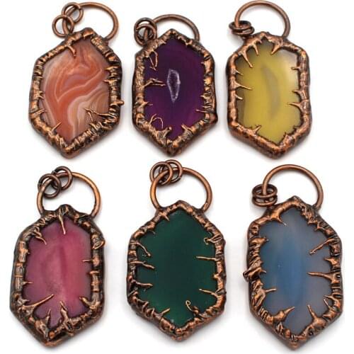 5pcs Irregular Natural Stone Pendant Purple Green Red Agate Gem Stone Healing Energy Stone Pendant Women Men Trendy Jewelry