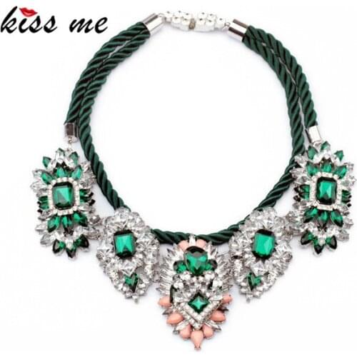 New Styles 2017 Fashion Jewelry Green Woolen Chain Flowers Pandent Necklace