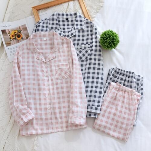 Japanese spring and autumn new couple pajamas 100% cotton double-layer gauze womens casual home clothes long-sleeved plaid men