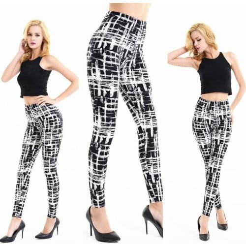 2020 lady new sexy leggings black white pants Serpentine printing patten leggings snake line plaid leggings spring and summer