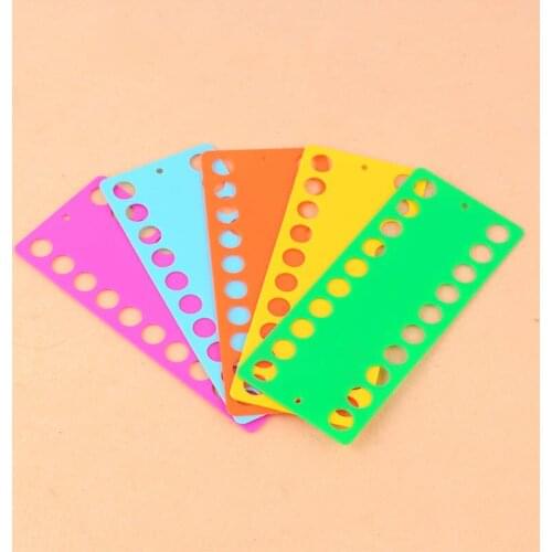 1PC High Quality Plastic Embroidery Thread Cards Cross Stitch Threading Board Sewing Tools 20Holes About 200*80*1.5MM Random